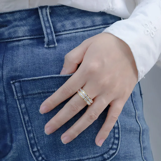 Double Layered Iced Ring