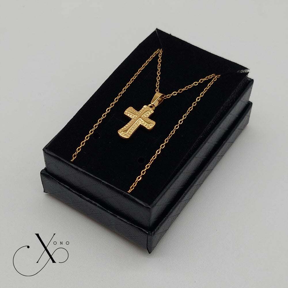 Textured Cross Link Necklace