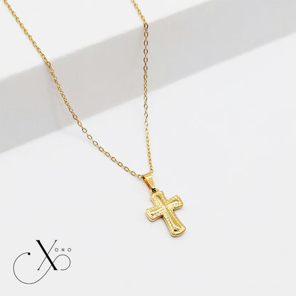 Textured Cross Link Necklace