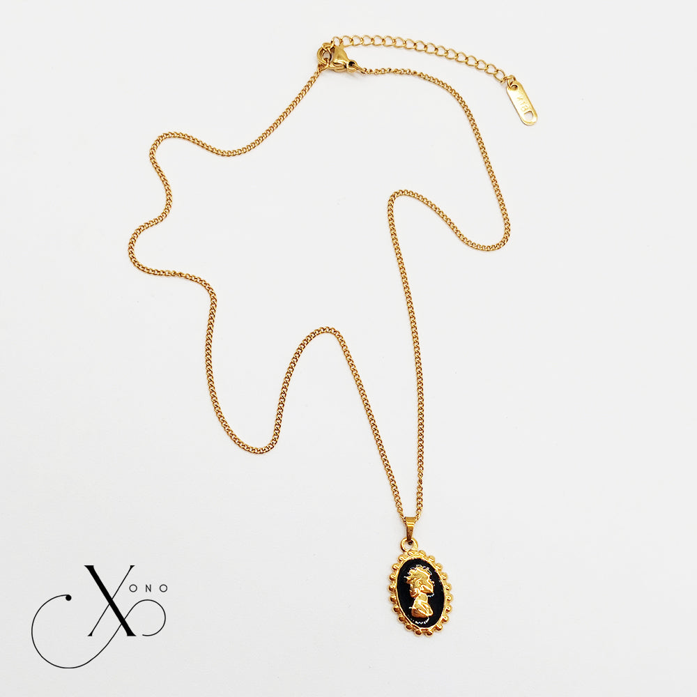Oval Vintage Necklace