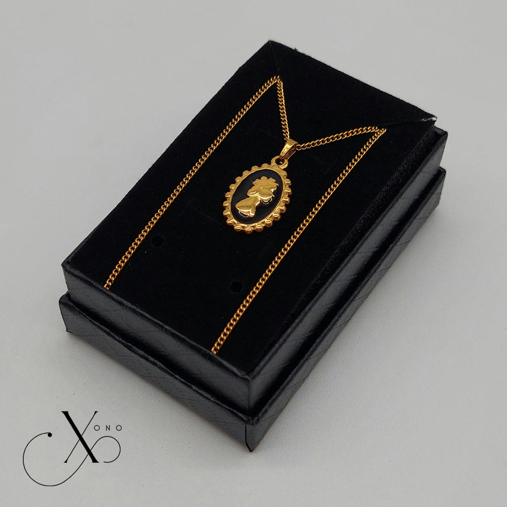 Oval Vintage Necklace