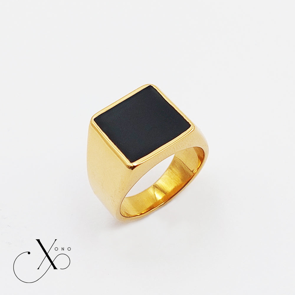 Quadrate Black Gold Ring