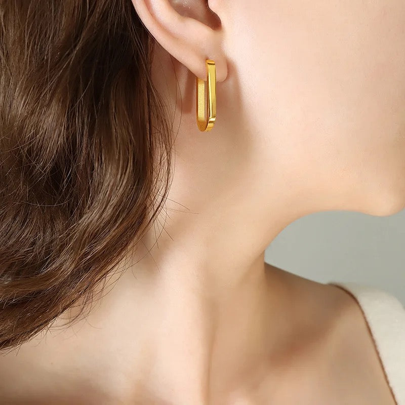 Ginny Hoop Earrings