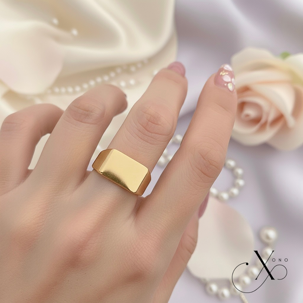 Minimalist Plain Gold Ring